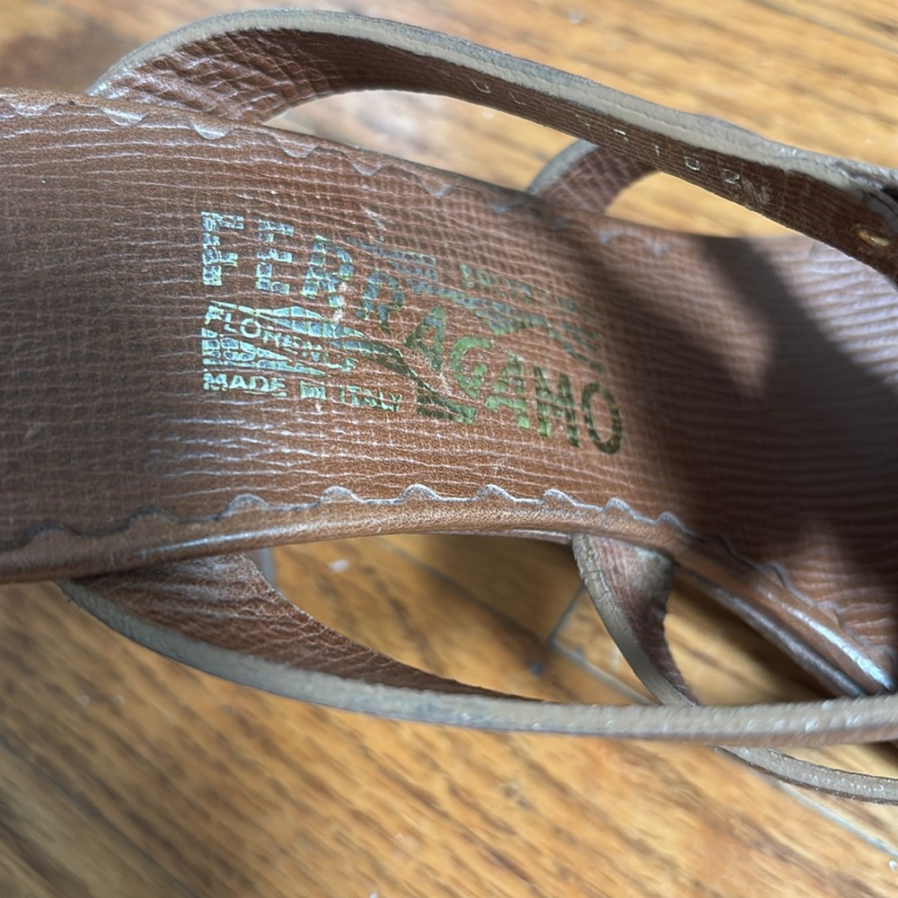 Salvatore Ferragamo Brown Leather Sandals Heels 8.5 - Picture 2 of 6